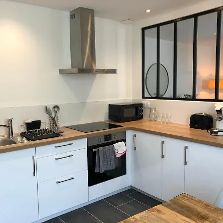 Appartement T2 Lumineux Et Cosy Au Calme Proche Du Centre Avec Tv Et Wifi La Rochelle  Exterior photo